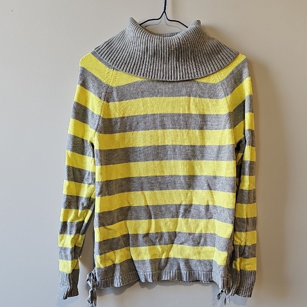 Banana Republic Medium Gray and Yellow Striped Sweater
